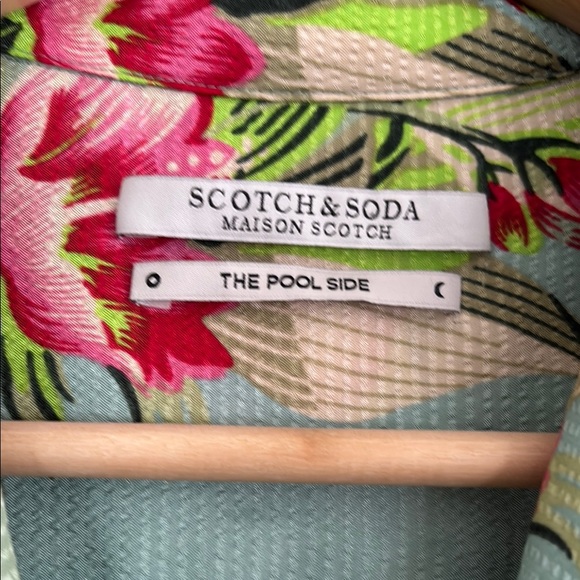 Scotch & Soda Floral pool/beach dress with Pink and Green Accents - Picture 2 of 5